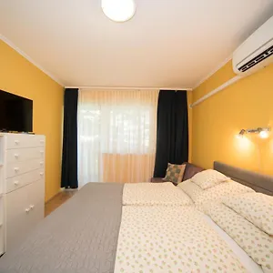 Siesta Eger