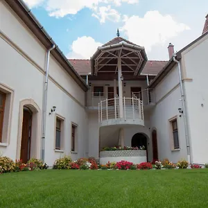 Hotel apartamentowy Mecset, Eger