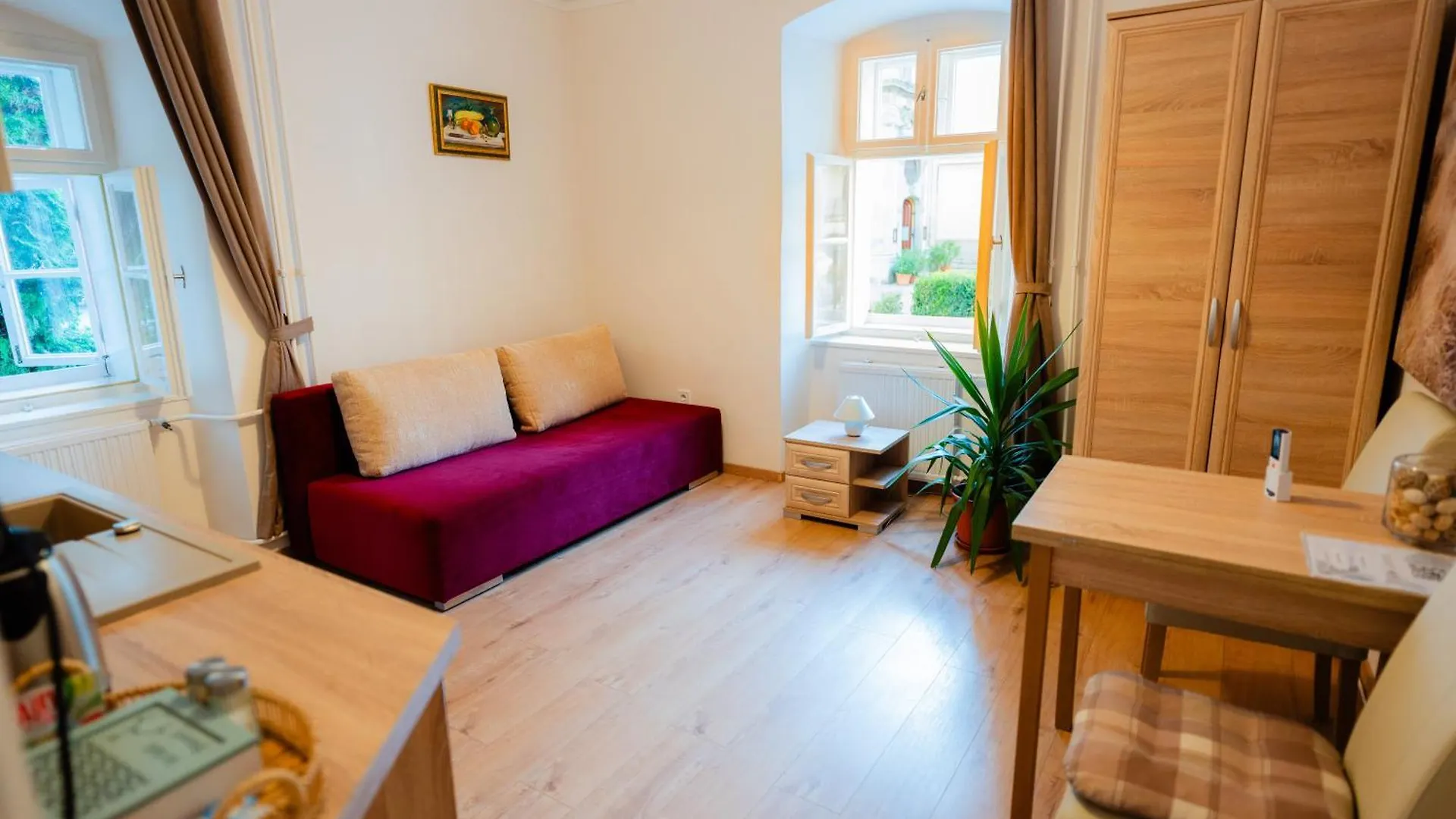 Carlone House Apartman Eger
